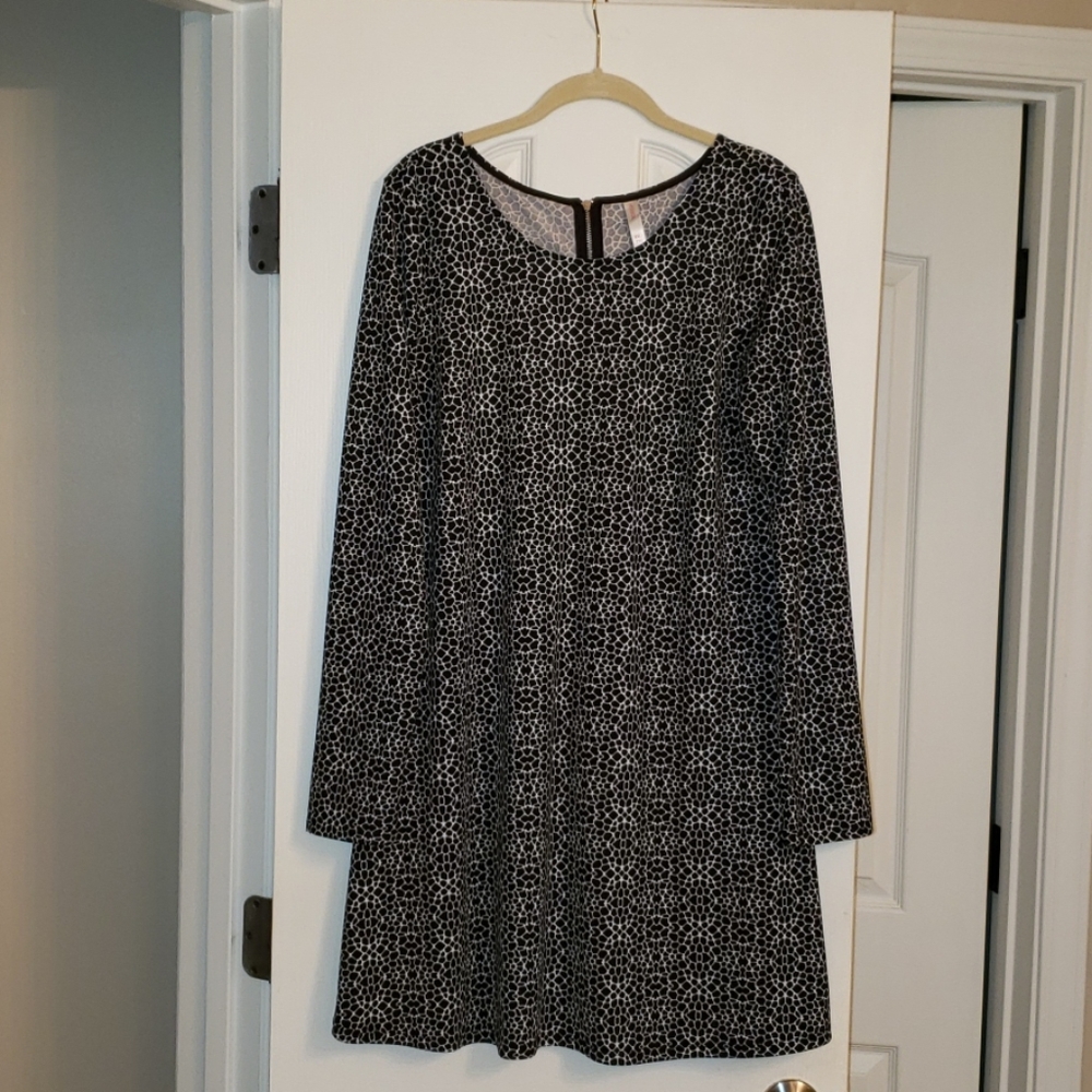 🦄 NWOT Xhilaration black white pebbled dress XXL